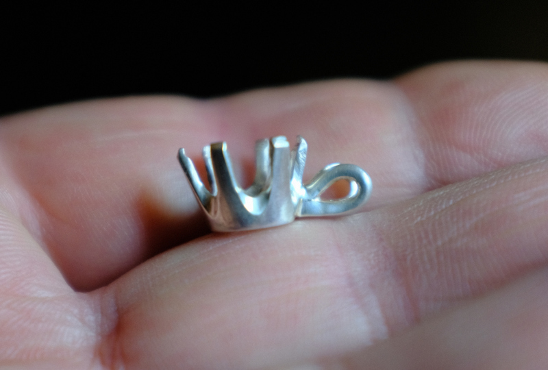 Hand Made Crown Collet